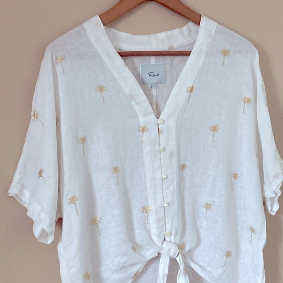 Rails- Thea Linen Tie Front Golden Palms Top - Picture 3 of 10